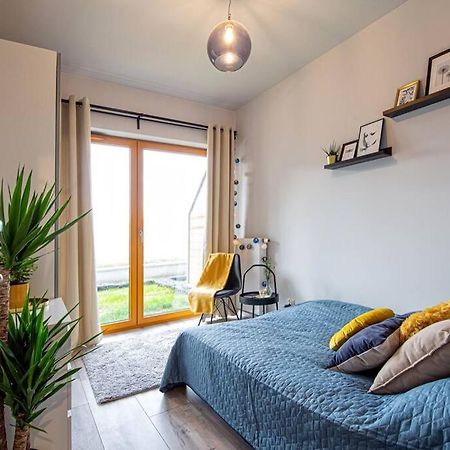 Apartament With Garden Bezplatny Parking !!! คราคูฟ ภายนอก รูปภาพ