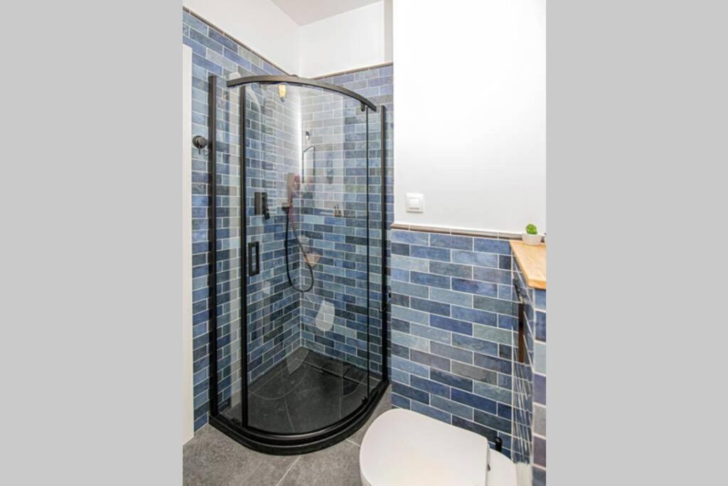 Apartament With Garden Bezplatny Parking !!! คราคูฟ ภายนอก รูปภาพ