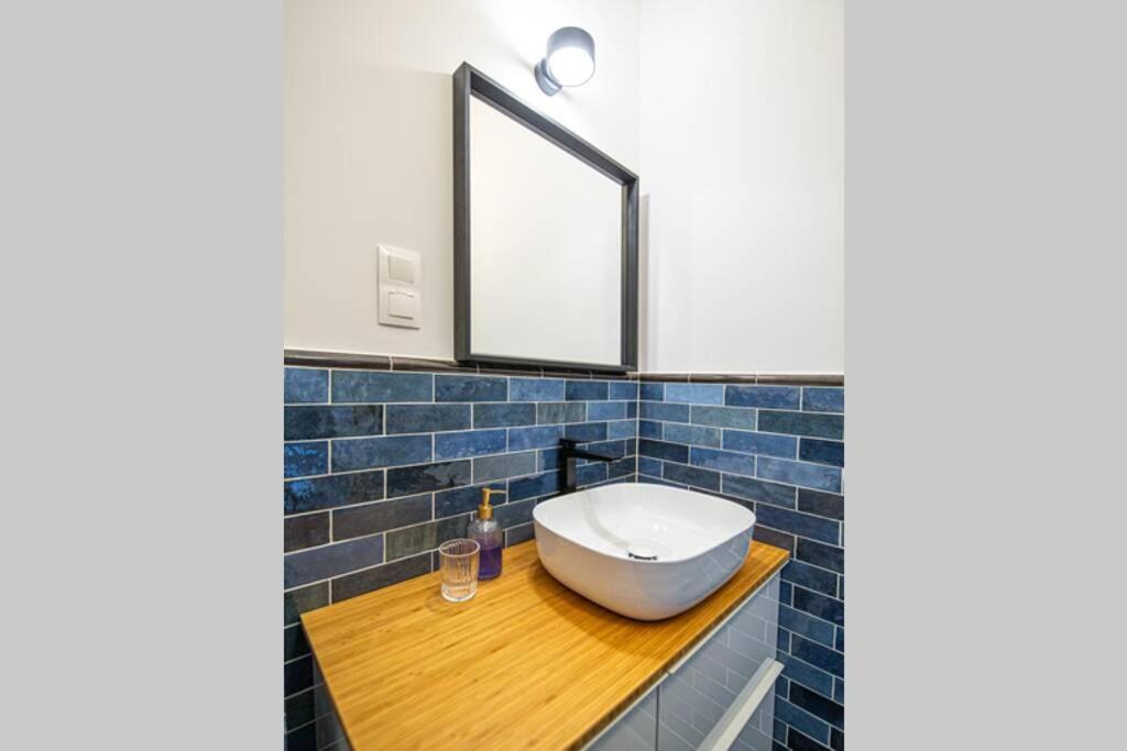 Apartament With Garden Bezplatny Parking !!! คราคูฟ ภายนอก รูปภาพ