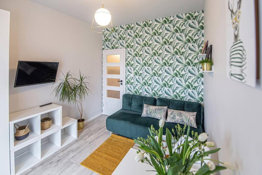 Apartament With Garden Bezplatny Parking !!! คราคูฟ ภายนอก รูปภาพ
